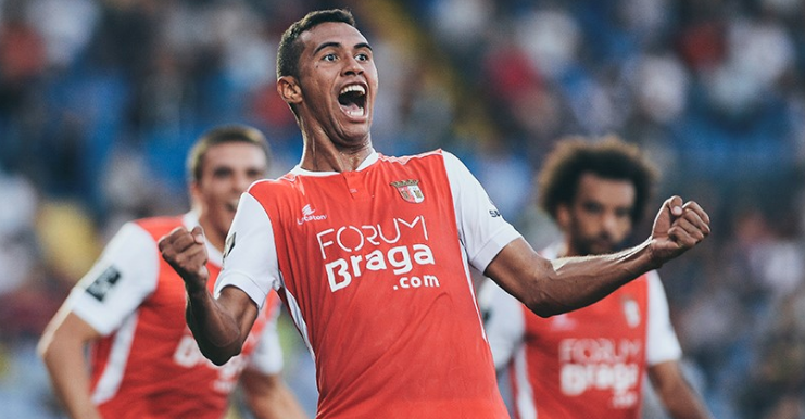 Besiktas em Portugal por Pablo.