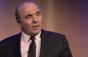 OFICIAL: Fiorentina tem novo dono.