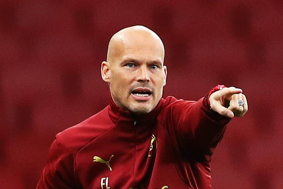 Promoção de Freddie Ljungberg.