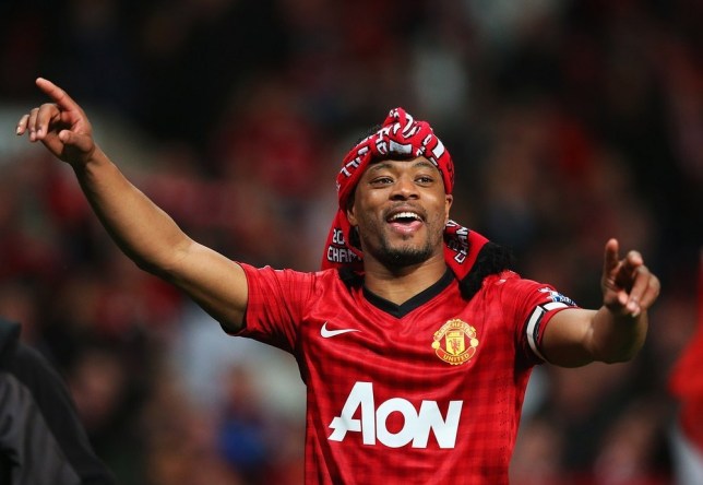 OFICIAL: “Au revoir” Evra.