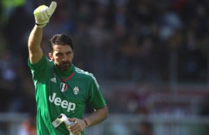 OFICIAL: Buffon está de regresso.