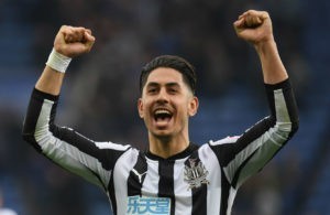 OFICIAL: Ayoze Perez por 33,5 milhões.