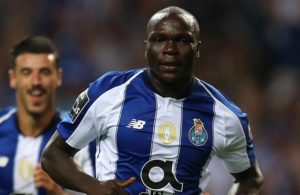 Aboubakar com um pé no futebol turco.