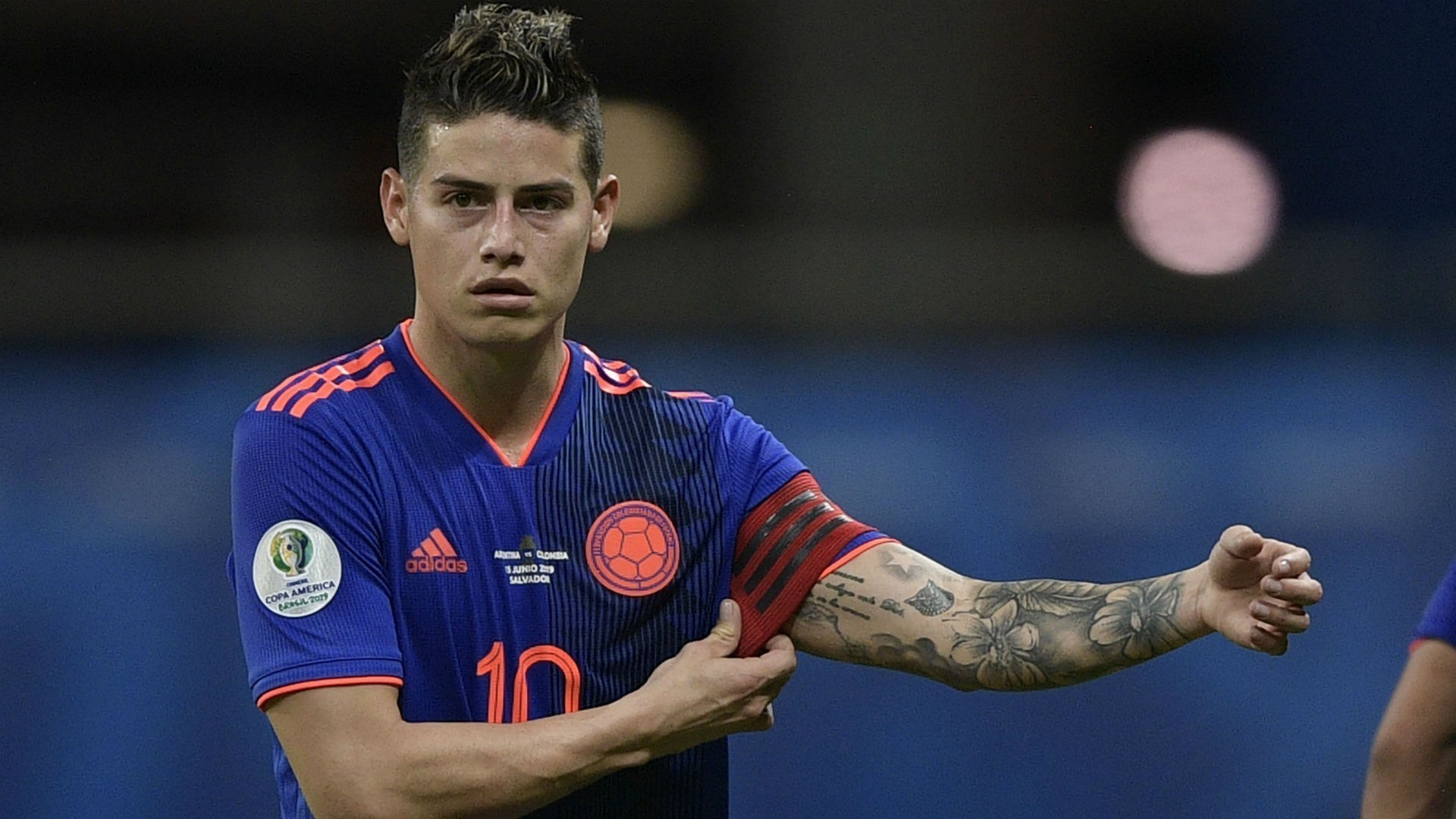 Napoli com alternativas a James.