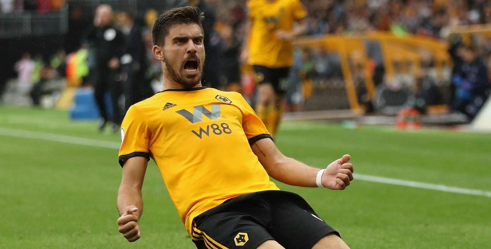 AC Milan quer Rúben Neves e oferece jogador português.