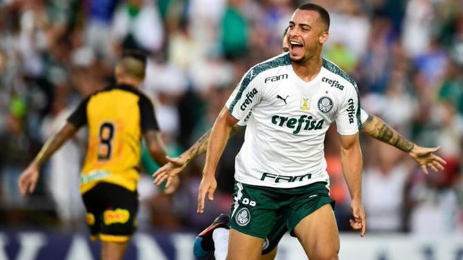 SC Braga e Sporting em luta por Arthur Cabral.