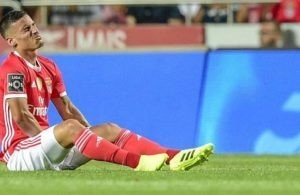 OFICIAL: Paragem longa para Chiquinho.