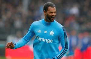 Rolando com mercado em Itália.