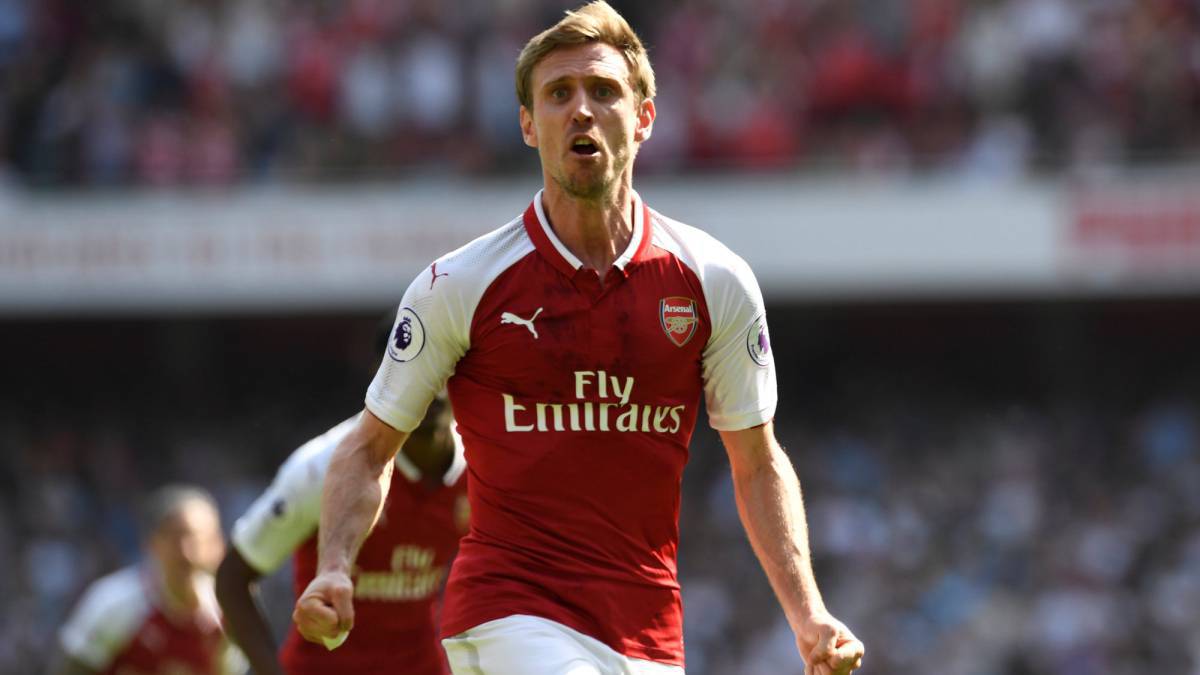 OFICIAL: 251 jogos depois, Nacho Monreal deixa o Arsenal.