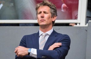 Van Der Sar pode está de regresso.