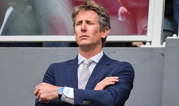 Van Der Sar pode está de regresso.