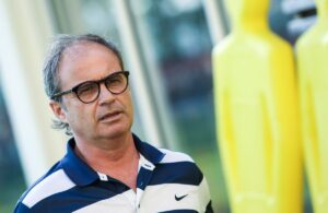 Luís Campo propõe-se ao Manchester United.