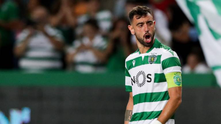 Bruno Fernandes para render Eriksen.