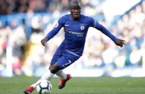 Kante é prioritário.