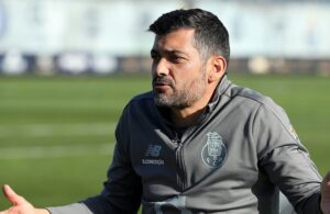 “No 1º ano não havia dinheiro, no 2º falta desportiva e 3º não há união…”