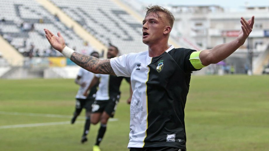 Farense doa 100 mil euros ao SNS!