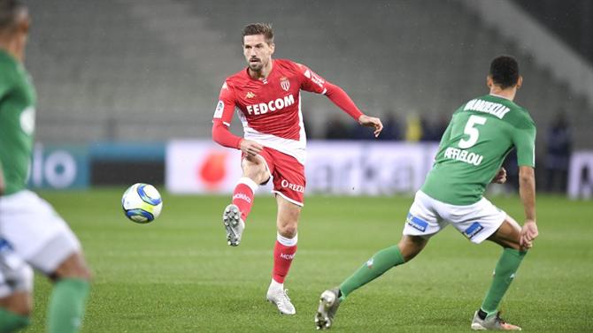 Adrien Silva e Gelson Martins com redução