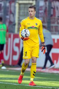 O Benfica estará também de olho noutro jogador do Friburgo