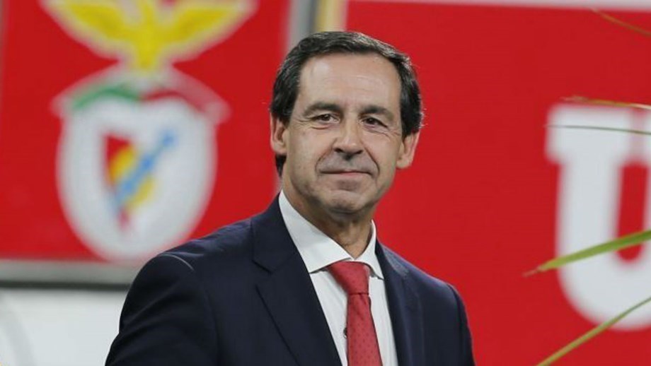 «SE HÁ DINHEIRO PARA OS ARANGOS…»