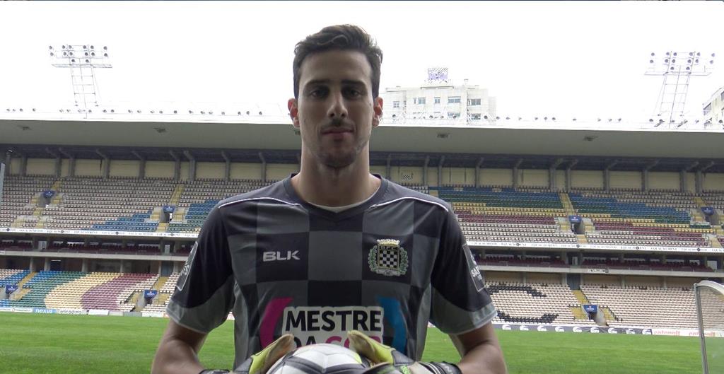 Helton Leite cause a acertar na contratação para o Benfica