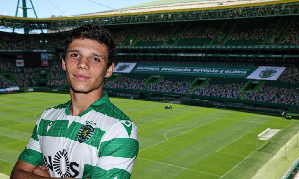 Eduardo Quaresma com mais um pretendente.