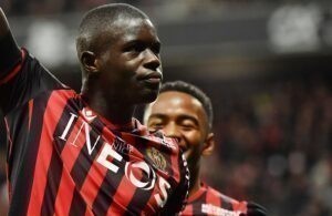 Malang Sarr pronto para o salto.