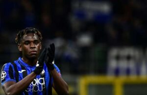 Proposta milionária por Zapata, recusada.