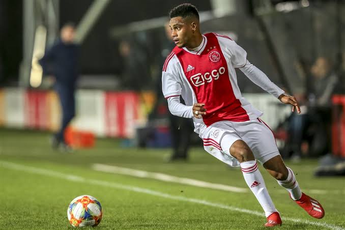 Danilo é hipótese para o Benfica.