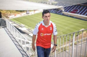 OFICIAL: Castro chega para reforçar o SC Braga.