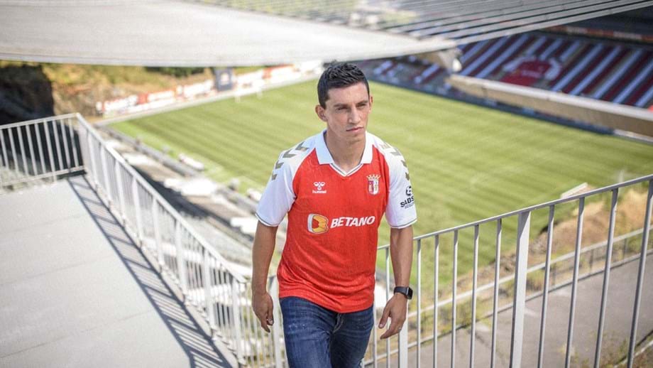 OFICIAL: Castro chega para reforçar o SC Braga.