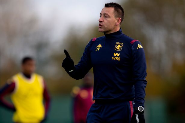 John Terry equacionado.