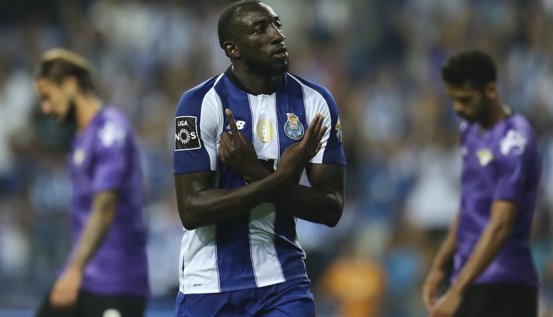 Newcastle cede às exigências por Marega.
