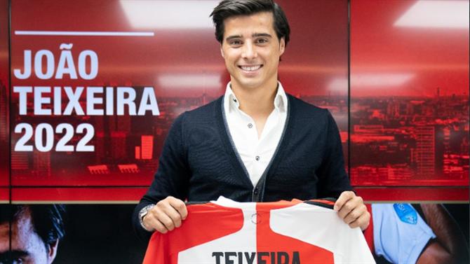 OFICIAL: João Carlos Teixeira ruma à Eredivisie.