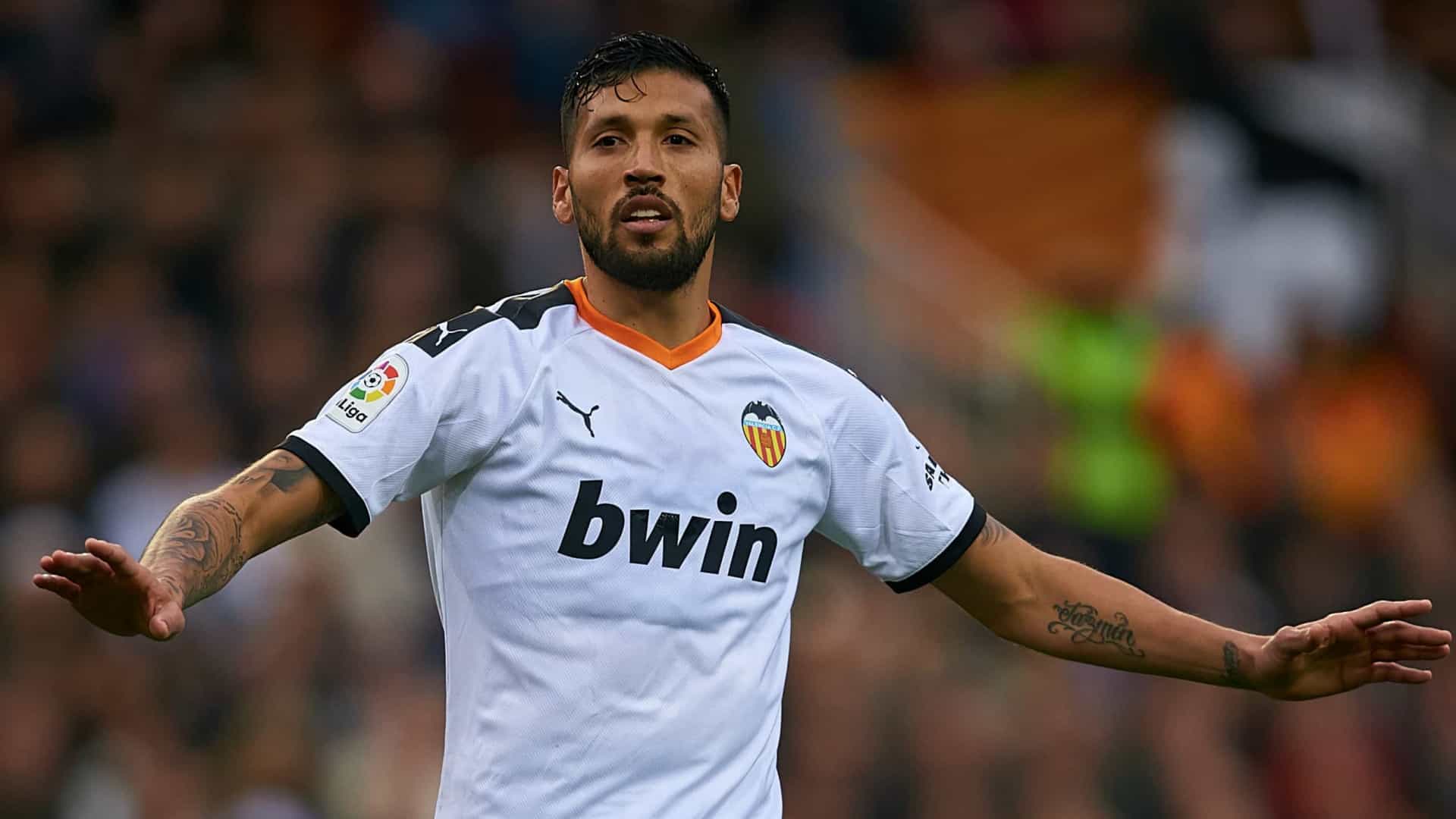 Desesperado “Barça”, aponta a Garay.