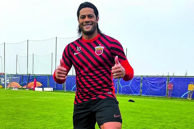 Hulk e “Dragão” cada vez mais próximos.