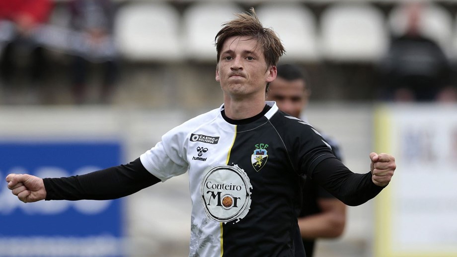 Oportunidade para Ryan Gauld?