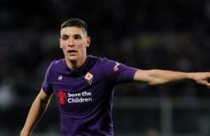 Man United olha para Milenkovic.