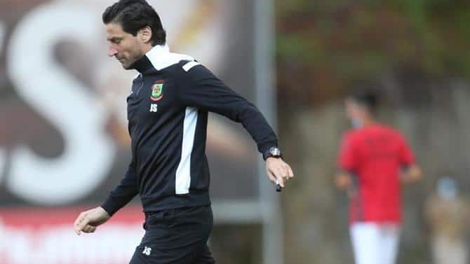 Jorge Simão desiludido com derrota do FC Paços