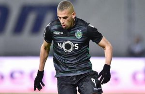 Slimani regressa aos Leões