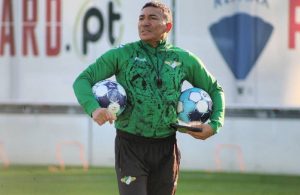 Lito Vidigal fora após um mês no comando