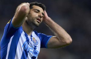 Taremi pede desculpas pelo pénalti perdido