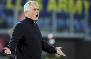 Mourinho dispara contra a arbitragem: “Exigimos respeito”