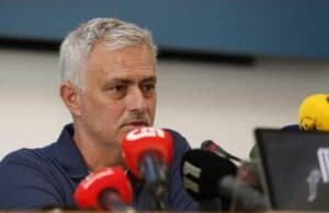 Mourinho fala sobres os portugueses da Roma