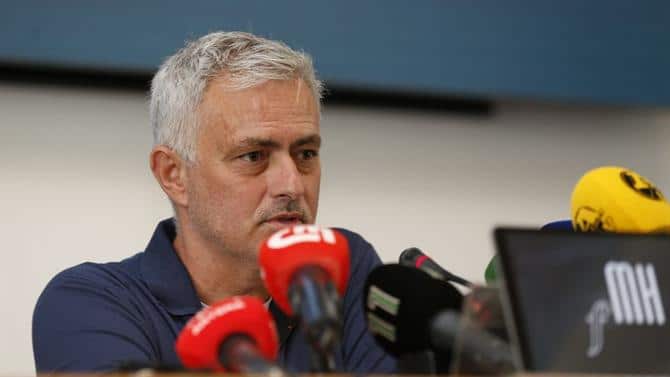 Mourinho fala sobres os portugueses da Roma