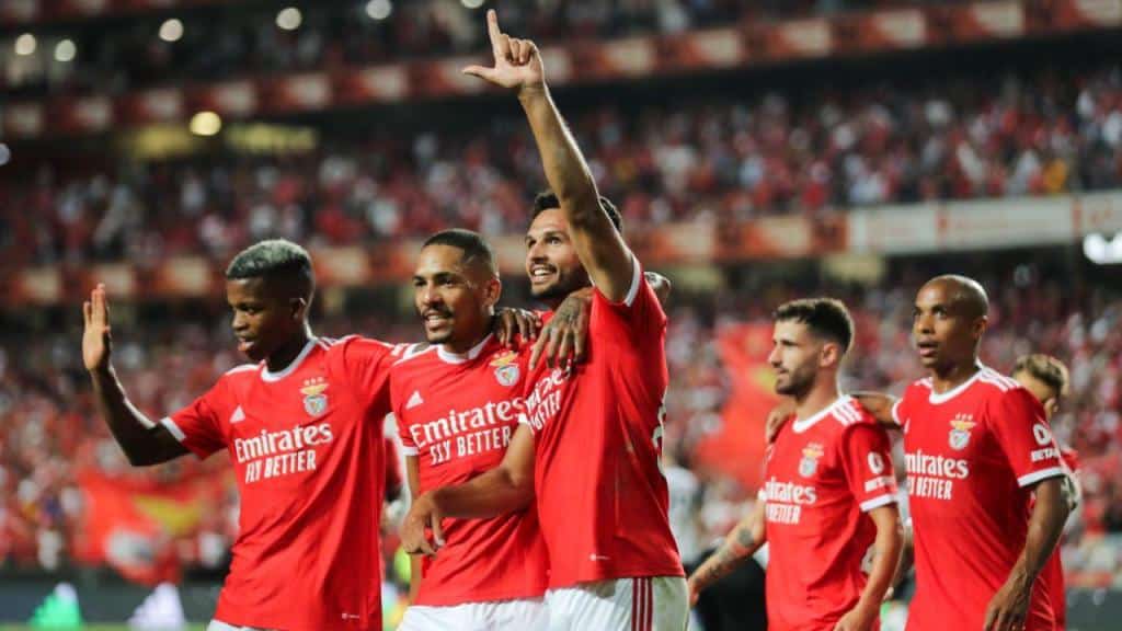 Benfica começa o play off da Champions League com o pé direito