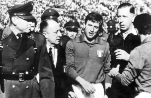 Histórias do Mundial: A Batalha de Santiago, o jogo mais violento da história dos Mundiais (1962)