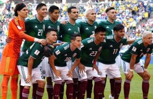 Histórias do Mundial: 9 jogadores da seleção mexicana apanhados numa orgia