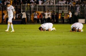 Jovem jogador de 21 anos do Brasil encontrado morto em casa