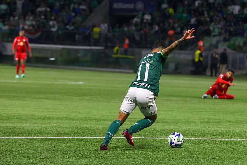 Sporting: Ex-jogador dispensado da equipa ruma ao Qatar