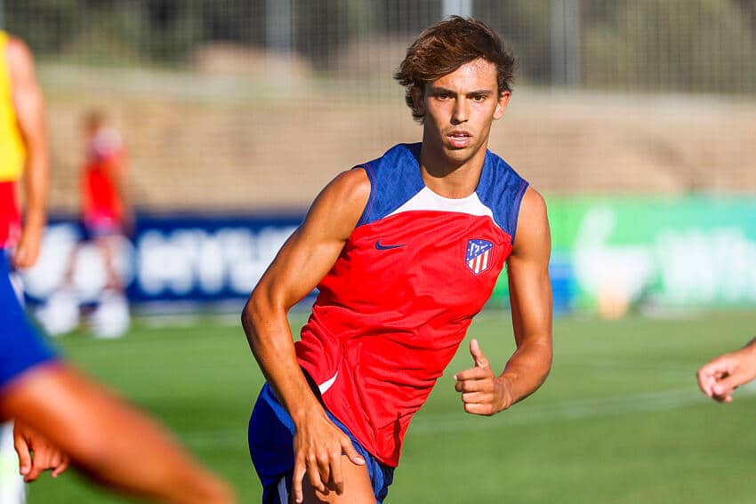 Reforço do PSG pode abrir portas para futuro de João Félix